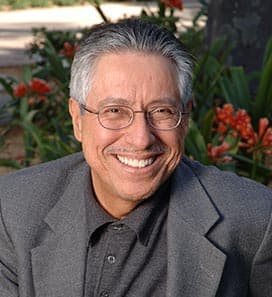 Dr. Fernando Torres-Gil